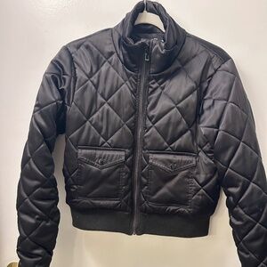 Good American Black Cropped Satin Qulited Puffer Jacket